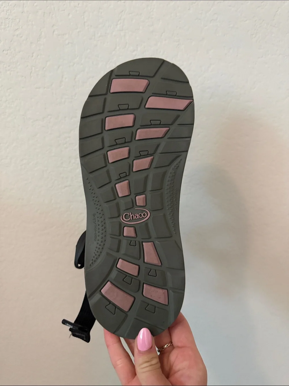 Chaco Big Kids Black Patterned Strap Sandal